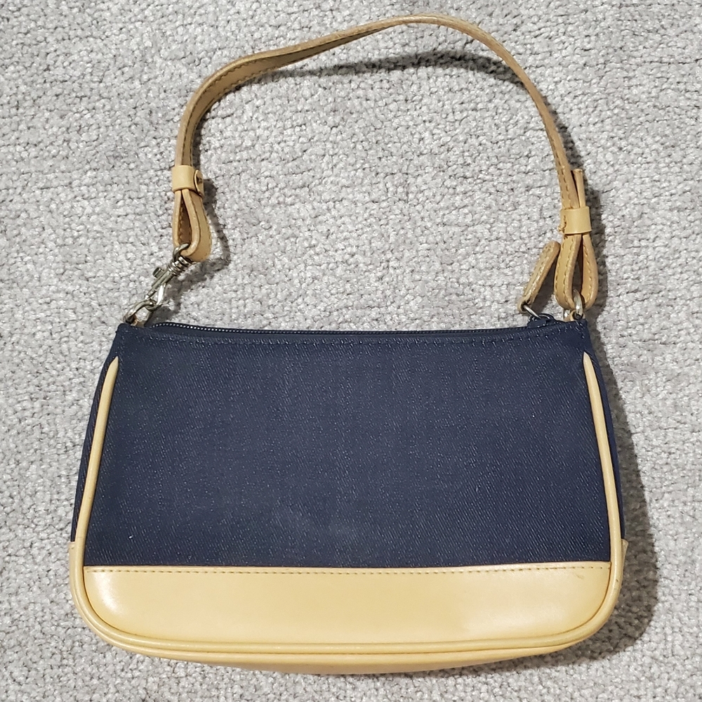 Q&A Handbag